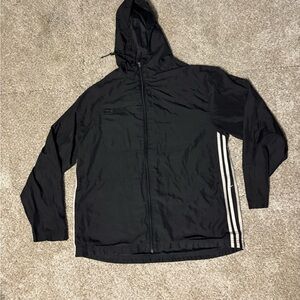 Black adidas wind breaker ⚫️